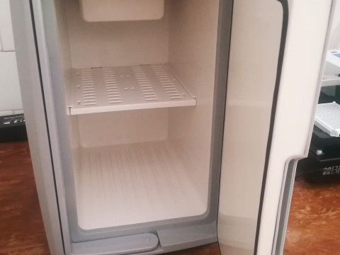 Incubator portabil Incubator portabil